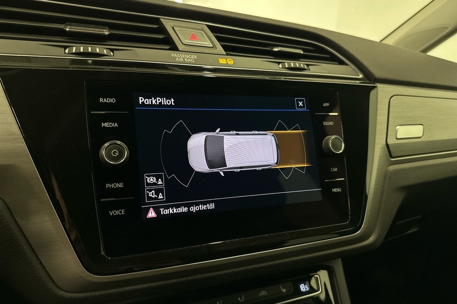 Volkswagen Touran vaihtoauto