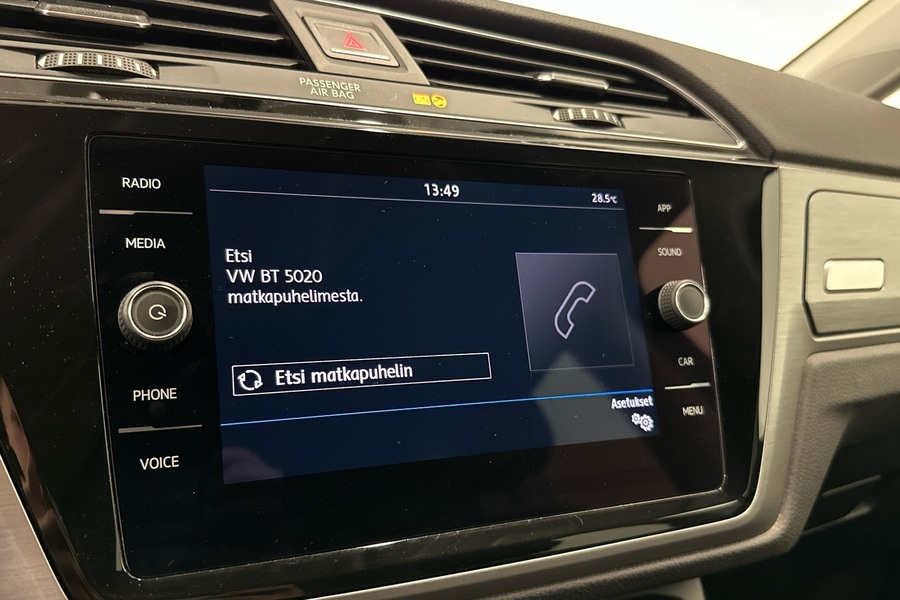 Volkswagen Touran vaihtoauto