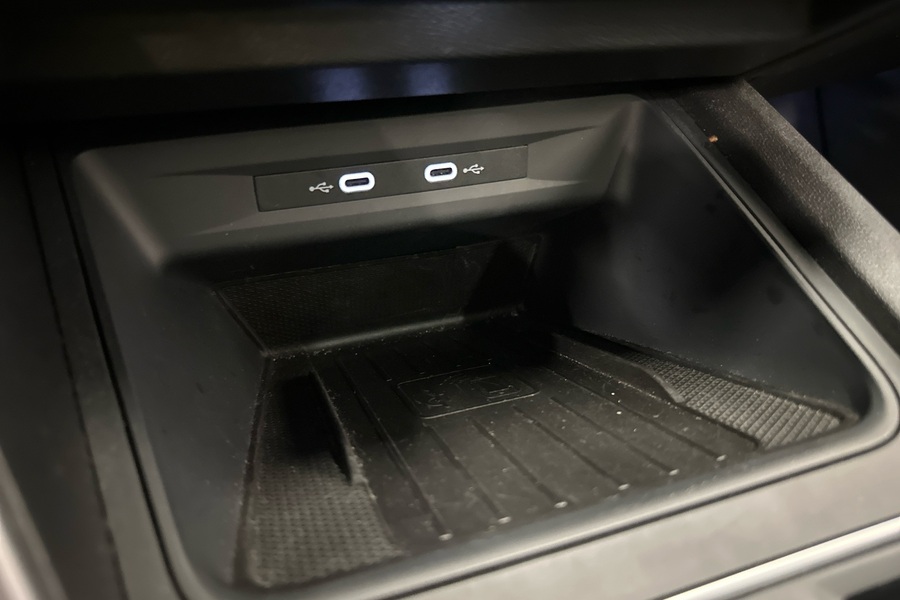 SEAT Leon Sportstourer vaihtoauto