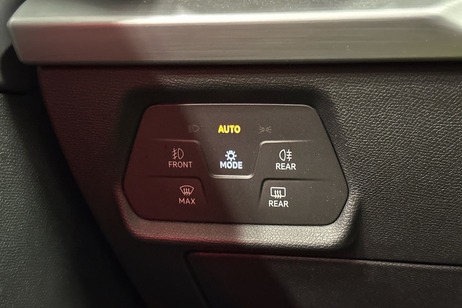 SEAT Leon Sportstourer vaihtoauto