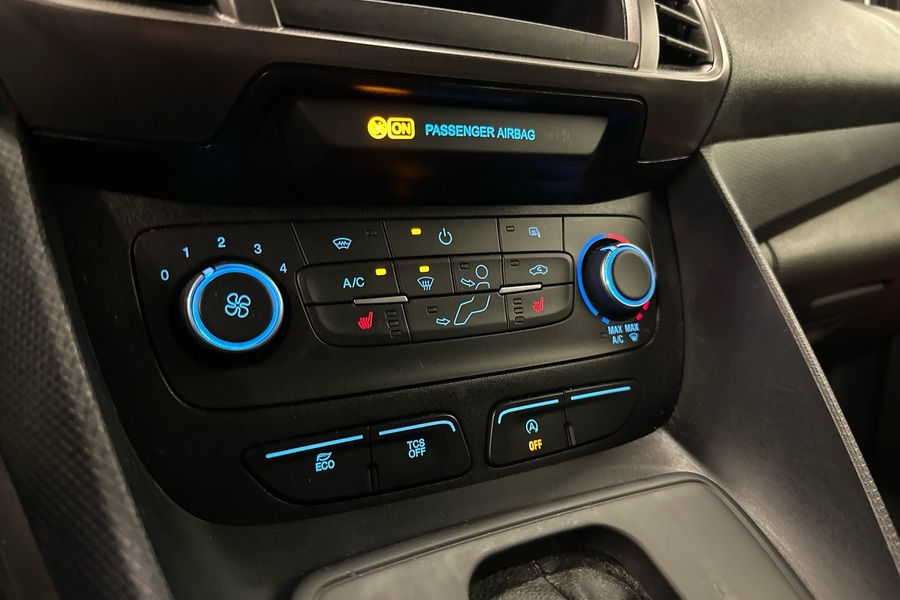 Ford Transit Connect vaihtoauto