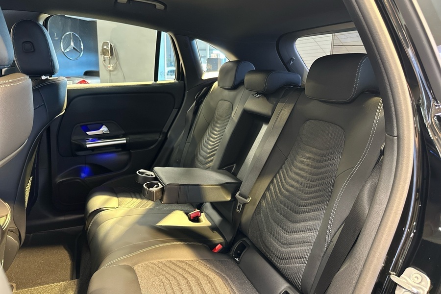 Mercedes-Benz EQA vaihtoauto