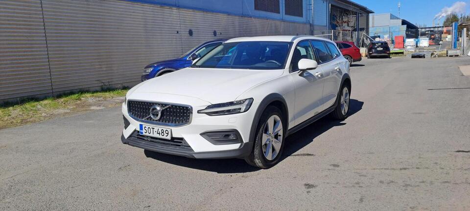 Volvo V60 Cross Country vaihtoauto