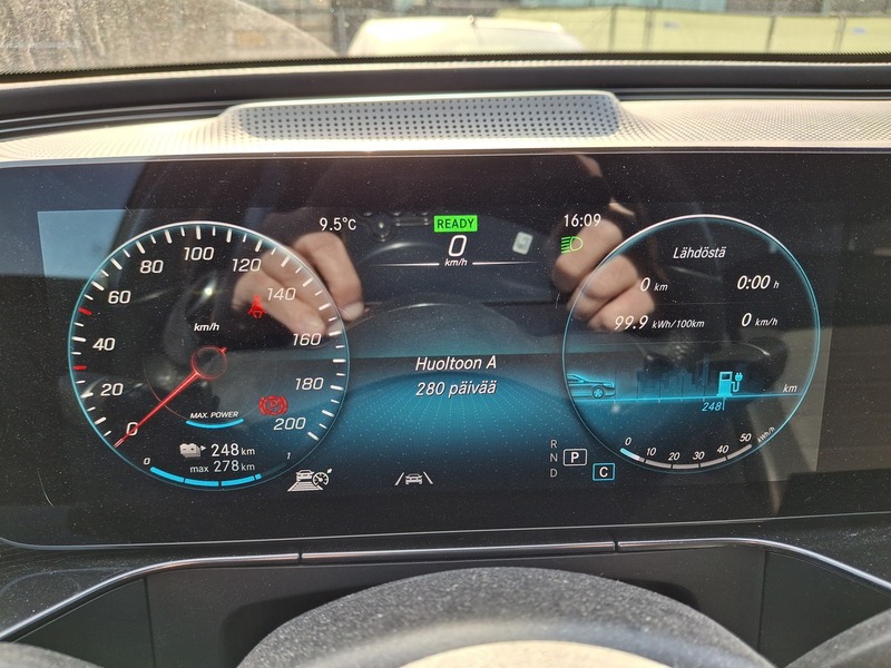 Mercedes-Benz EQC vaihtoauto