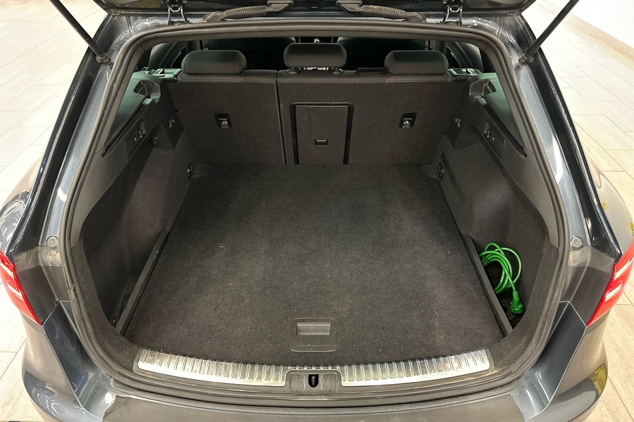 SEAT Leon Sportourer ST vaihtoauto