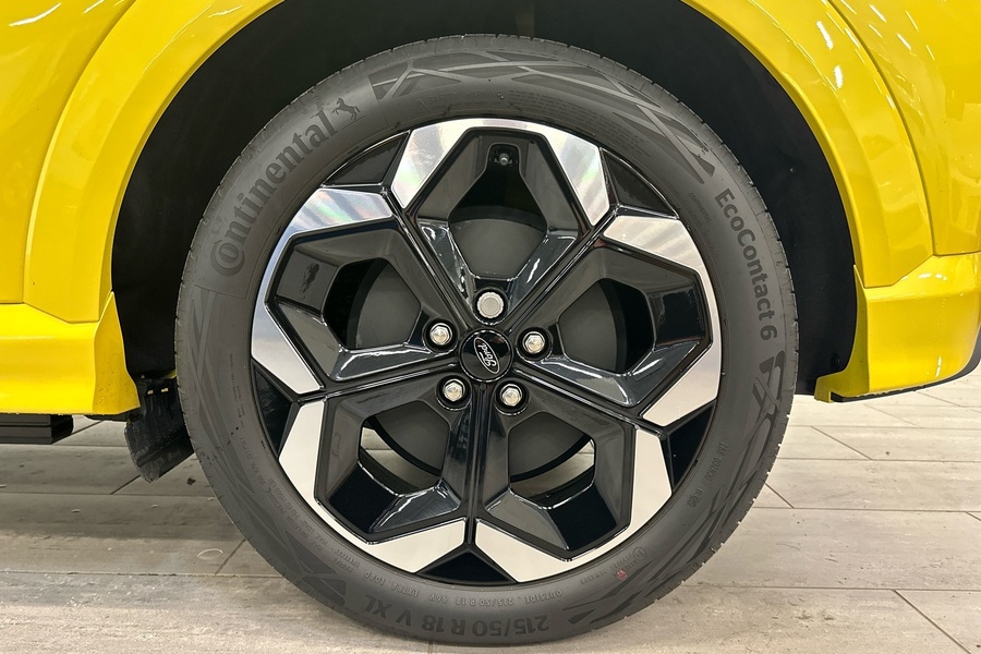 Ford Puma Gen-E vaihtoauto