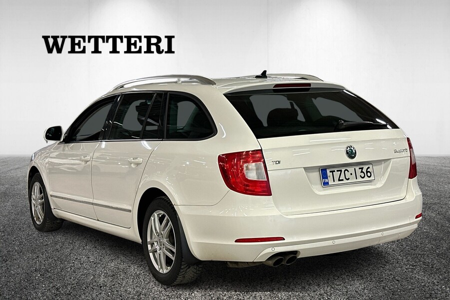 Skoda Superb vaihtoauto