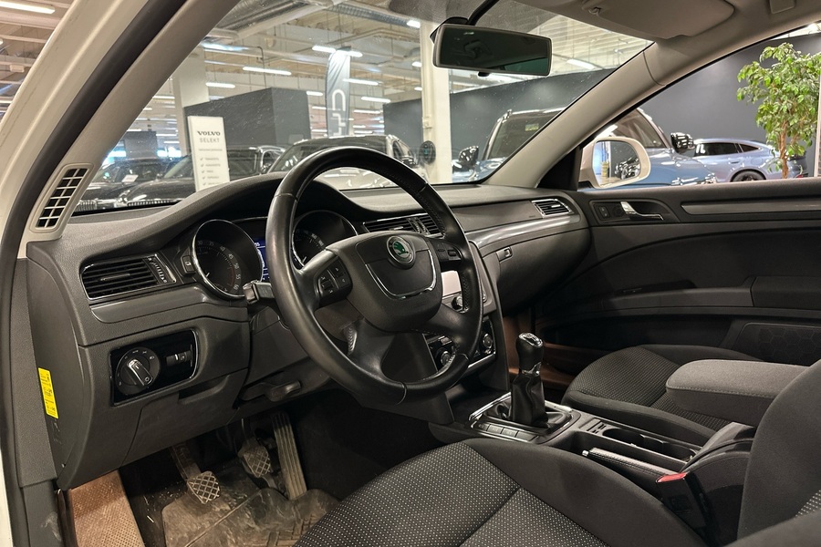 Skoda Superb vaihtoauto