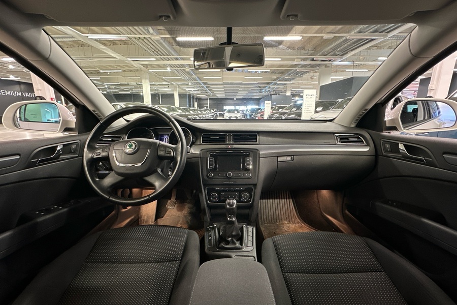 Skoda Superb vaihtoauto