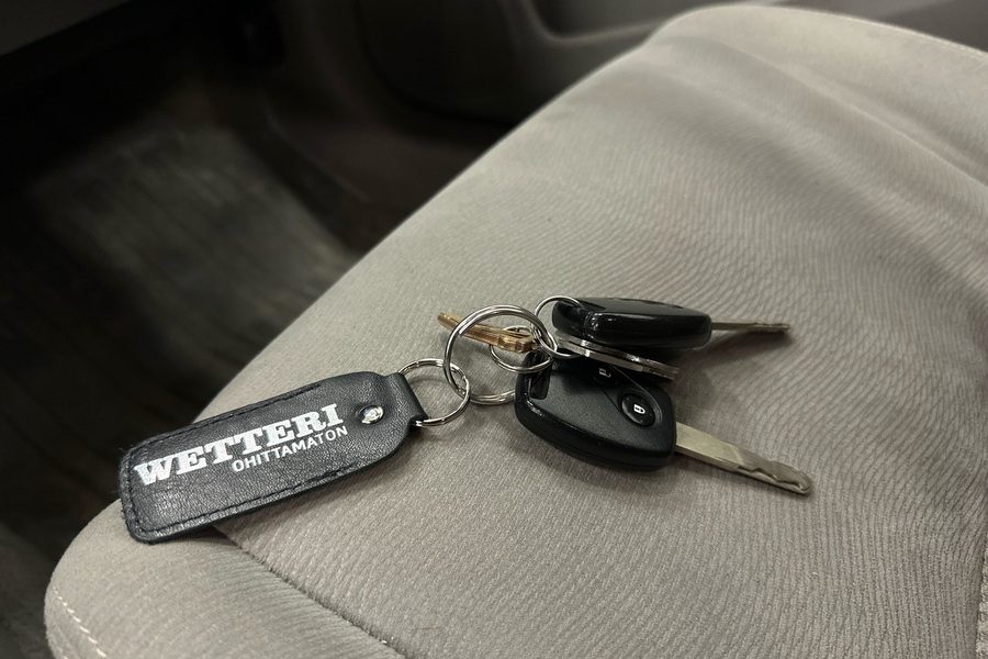 Honda Insight vaihtoauto