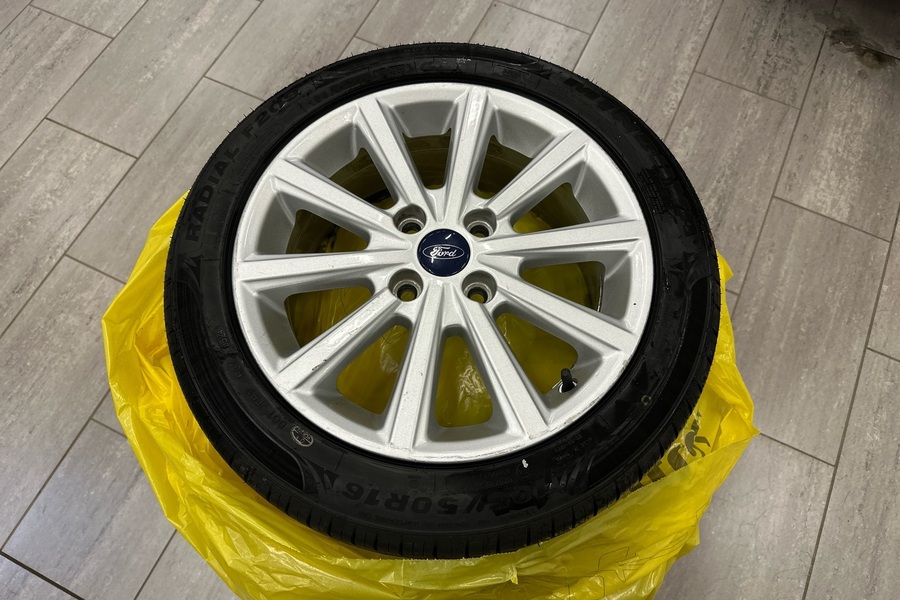 Ford Fiesta vaihtoauto