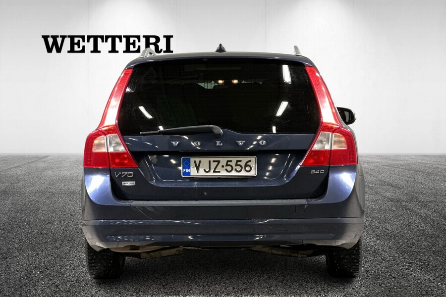 Volvo V70 vaihtoauto