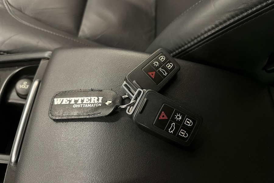 Volvo V70 vaihtoauto