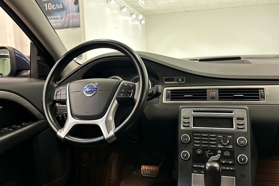 Volvo V70 vaihtoauto