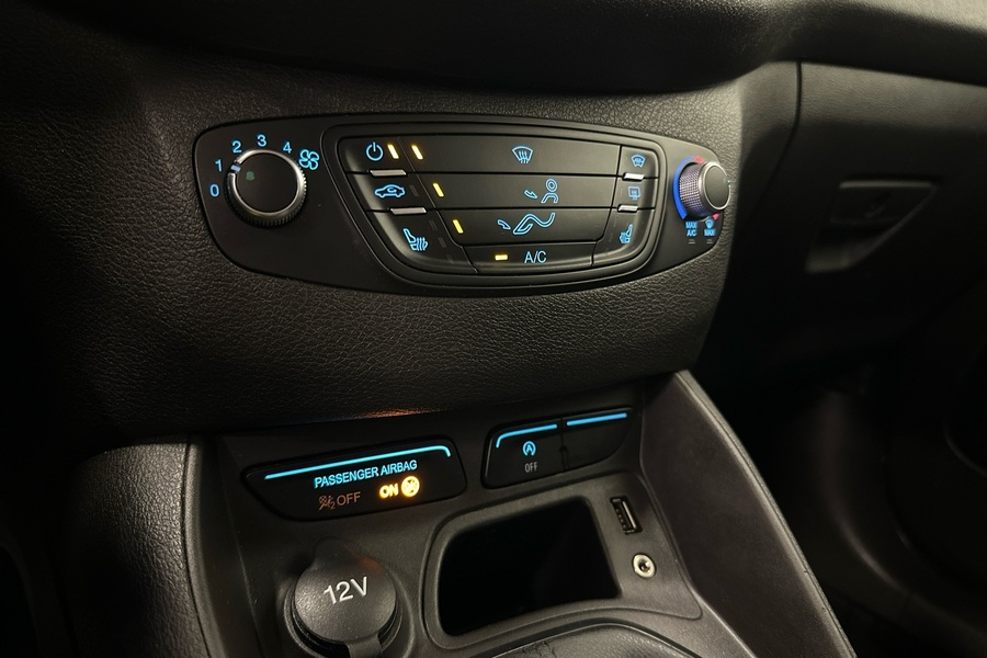 Ford Transit Courier vaihtoauto