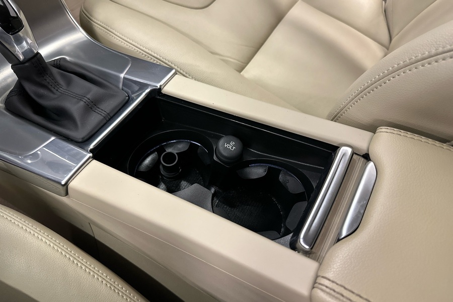 Volvo S60 Cross Country vaihtoauto