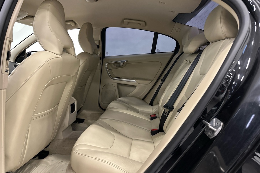 Volvo S60 Cross Country vaihtoauto