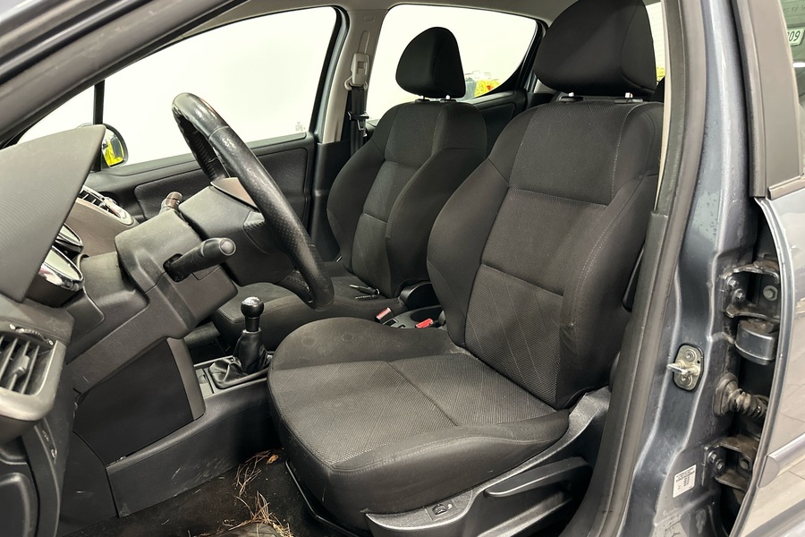 Peugeot 207 vaihtoauto