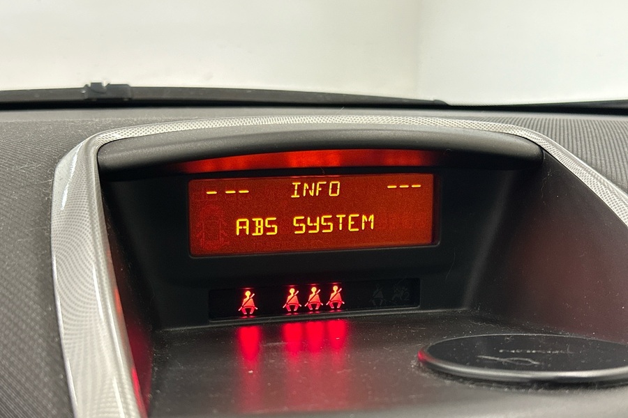 Peugeot 207 vaihtoauto