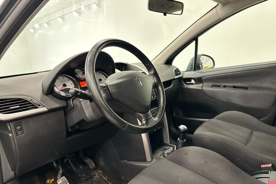 Peugeot 207 vaihtoauto