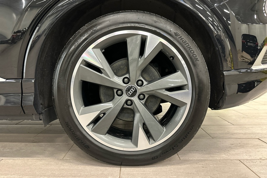 Audi Q4 e-tron vaihtoauto