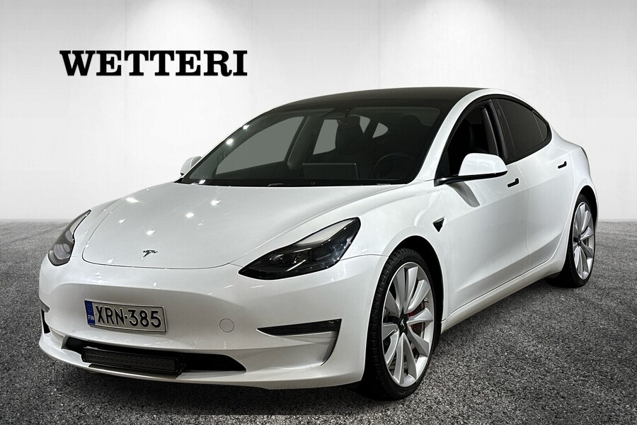 Tesla Model 3 vaihtoauto