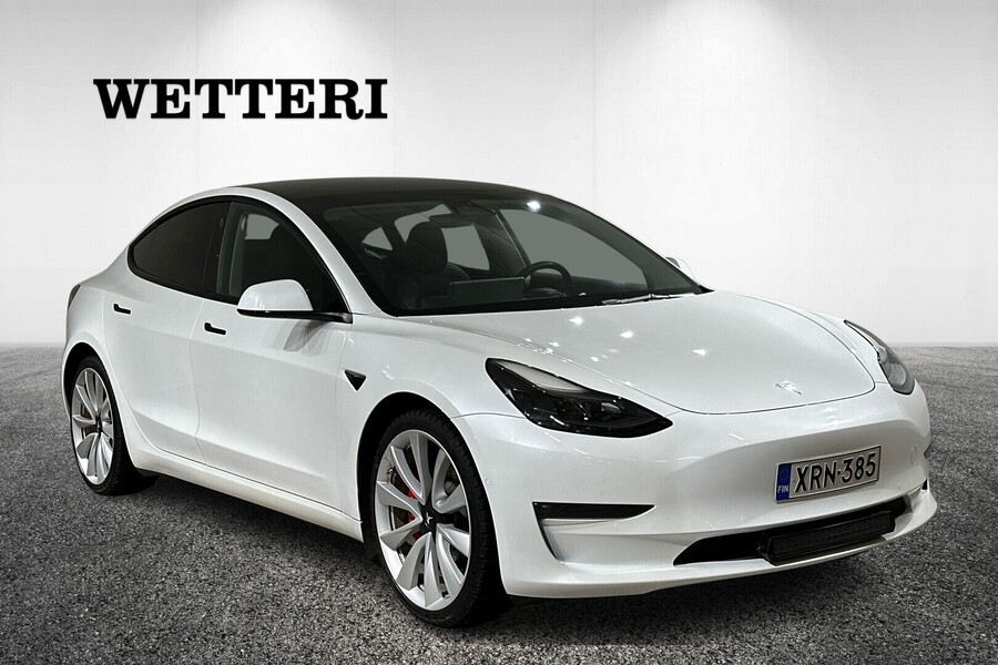 Tesla Model 3 vaihtoauto