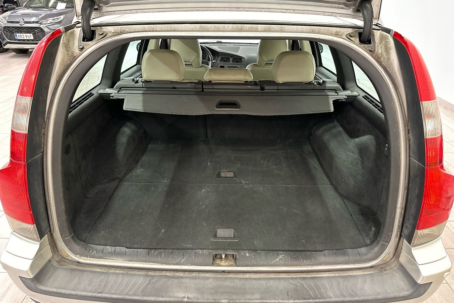 Volvo V70 vaihtoauto