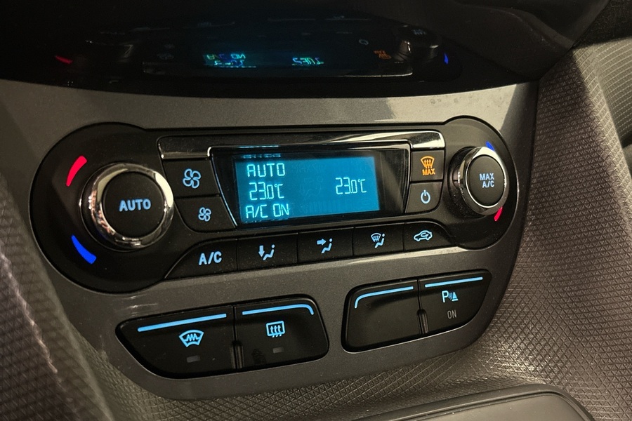 Ford Grand Tourneo Connect vaihtoauto