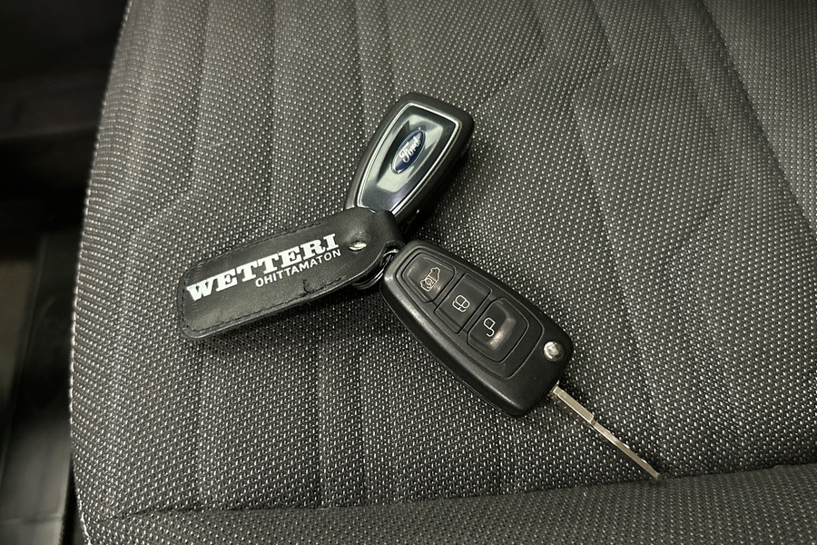 Ford Grand Tourneo Connect vaihtoauto