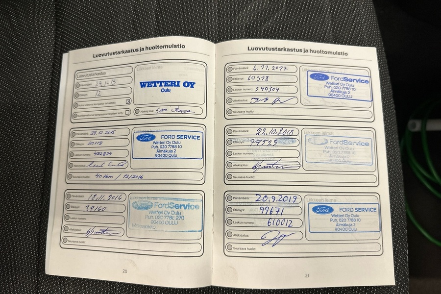 Ford Grand Tourneo Connect vaihtoauto