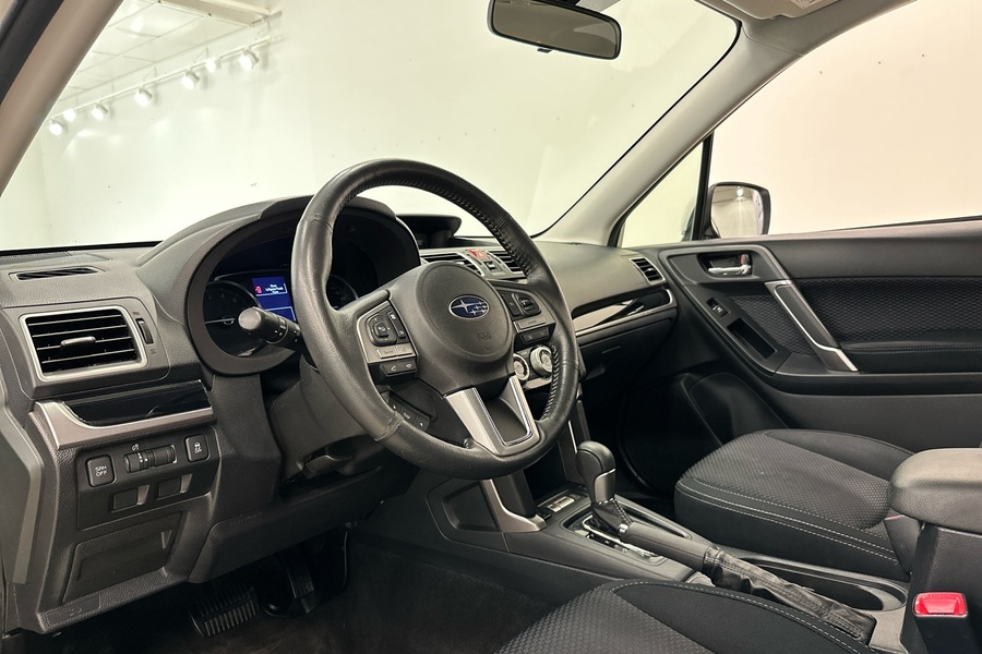 Subaru Forester vaihtoauto