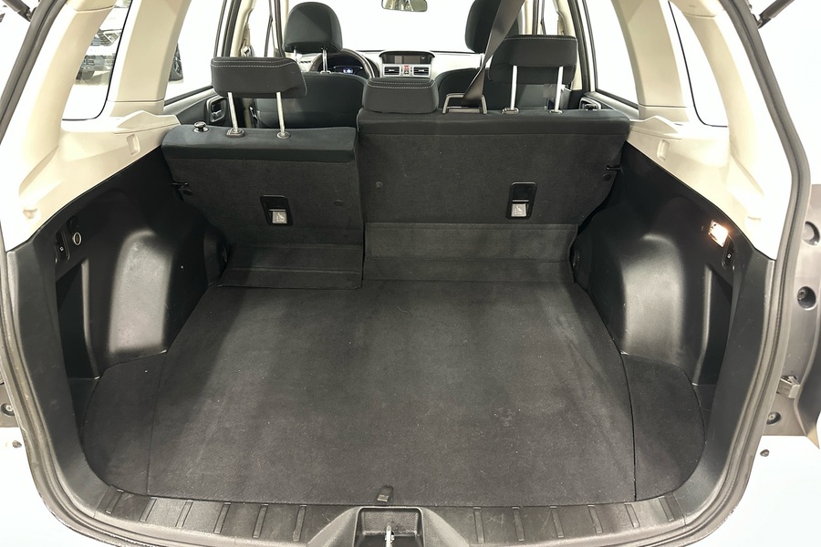 Subaru Forester vaihtoauto