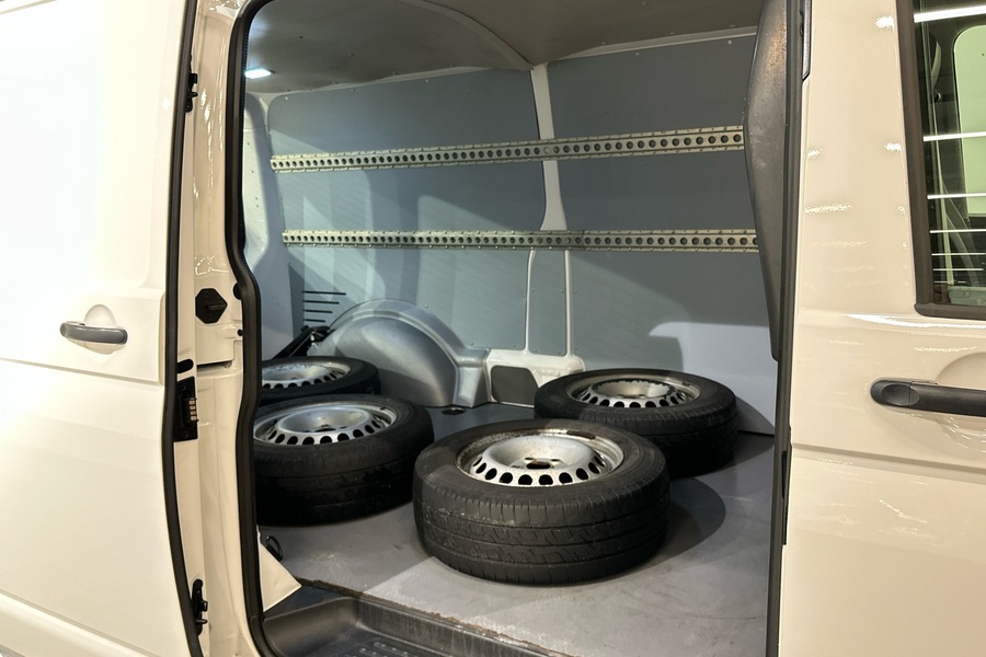 Volkswagen Transporter vaihtoauto