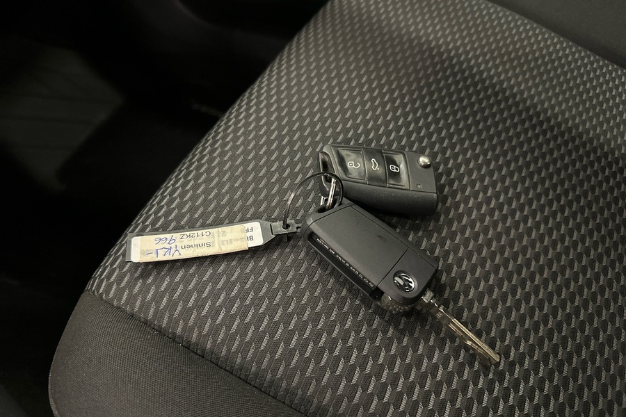 Volkswagen T-Cross vaihtoauto