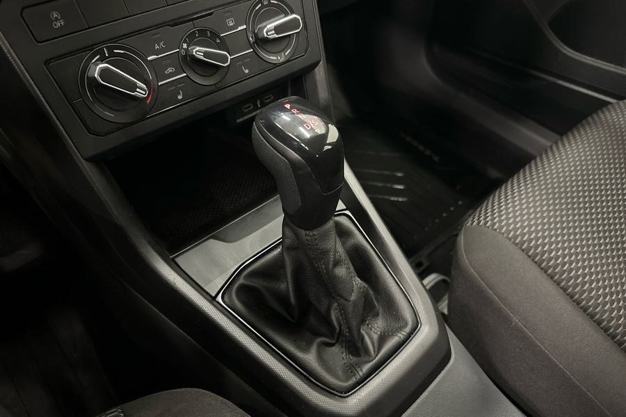 Volkswagen T-Cross vaihtoauto