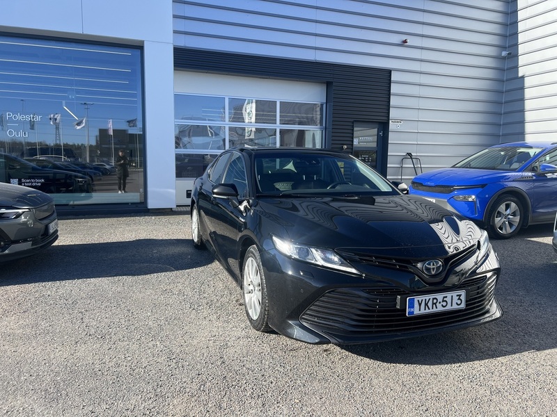 Toyota Camry vaihtoauto