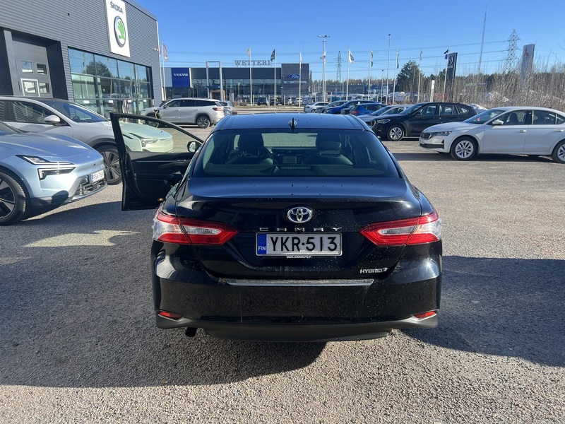 Toyota Camry vaihtoauto