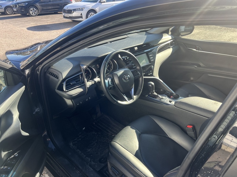 Toyota Camry vaihtoauto