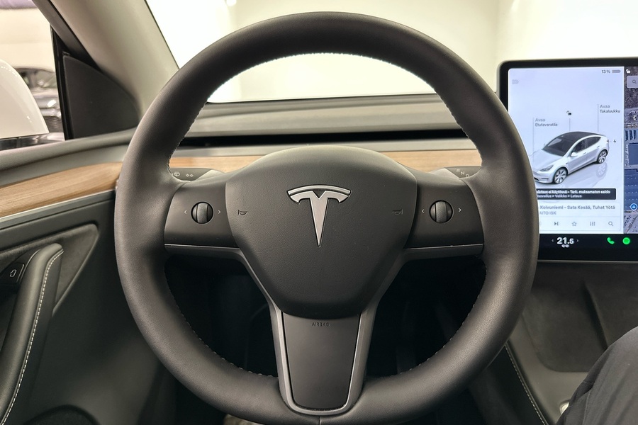 Tesla Model Y vaihtoauto