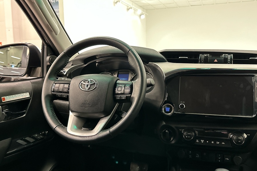 Toyota Hilux vaihtoauto
