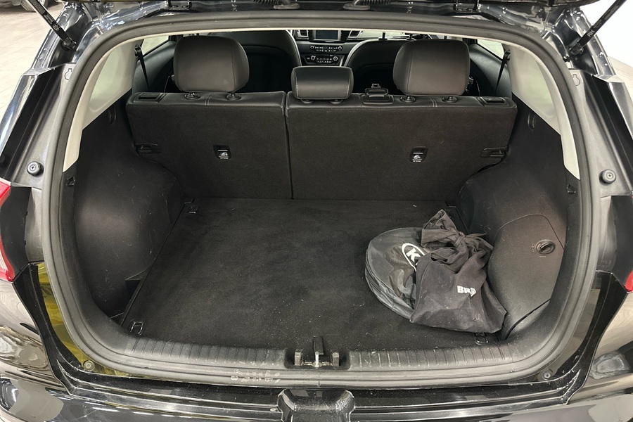 Kia Niro plug-in vaihtoauto