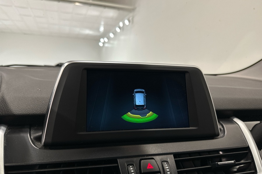BMW 216 vaihtoauto