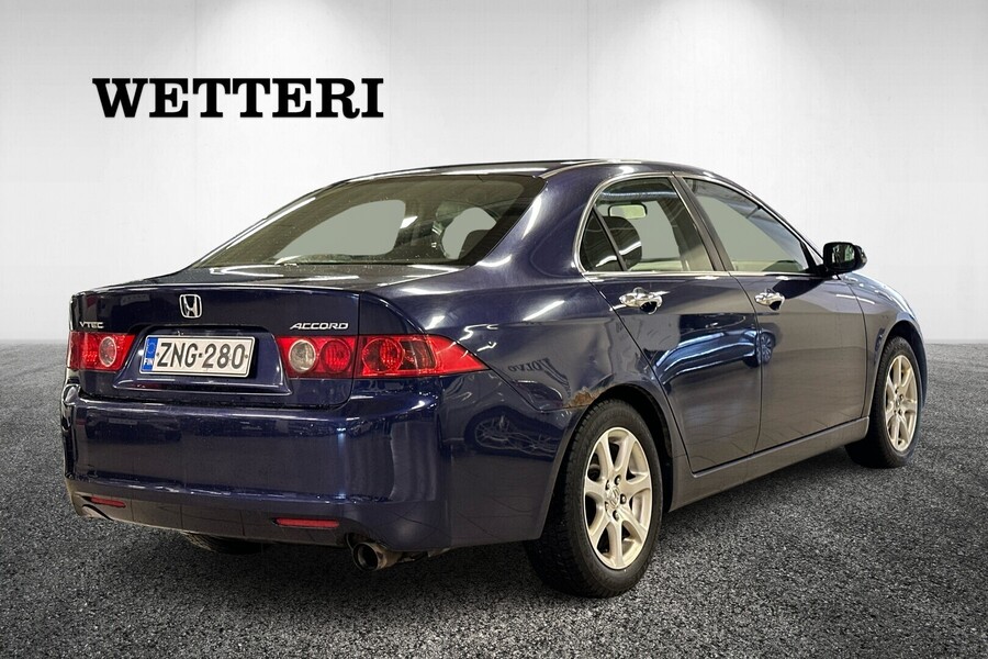 Honda Accord vaihtoauto