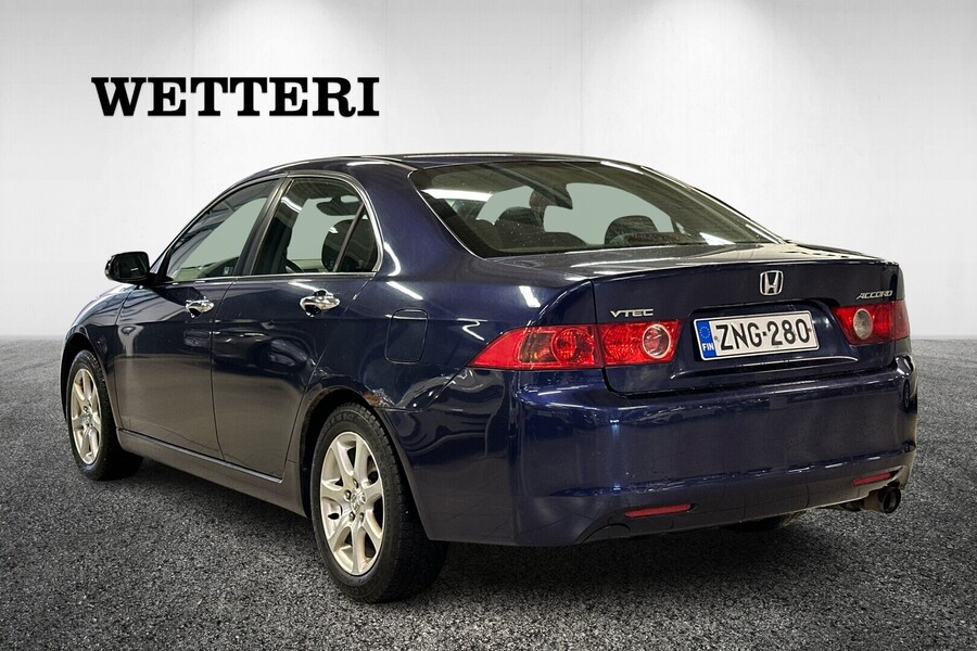 Honda Accord vaihtoauto