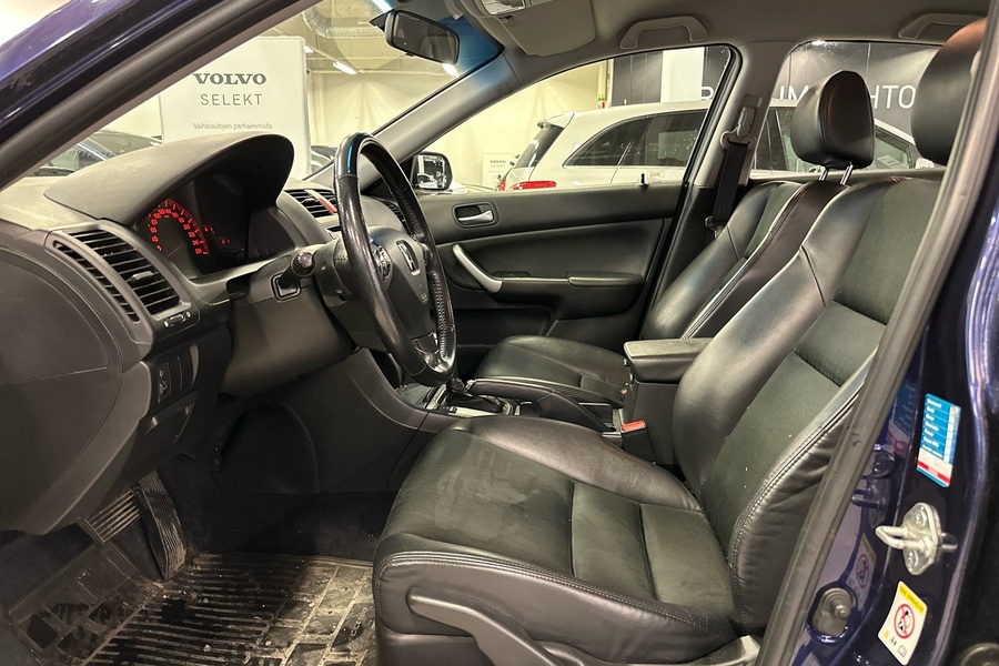 Honda Accord vaihtoauto