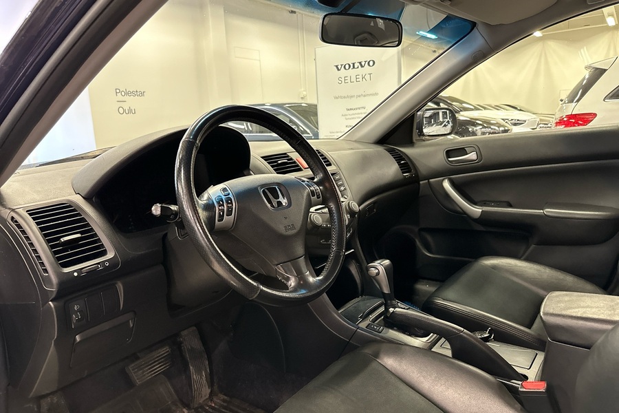 Honda Accord vaihtoauto