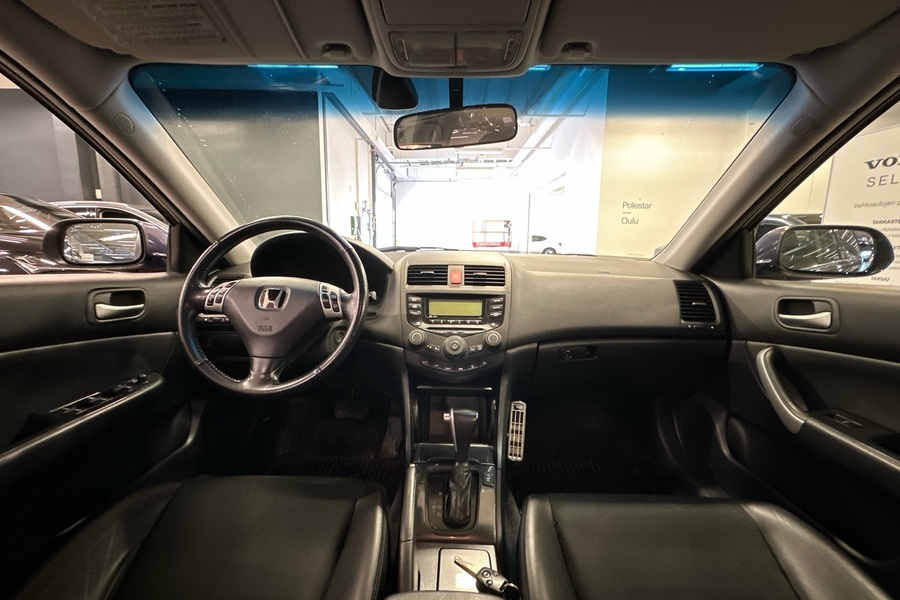 Honda Accord vaihtoauto