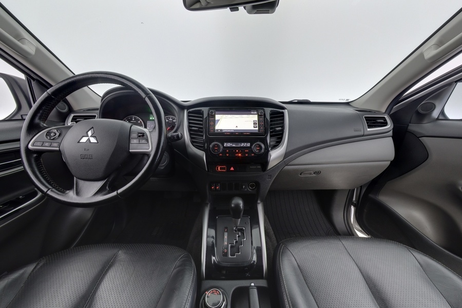 Mitsubishi L200 vaihtoauto