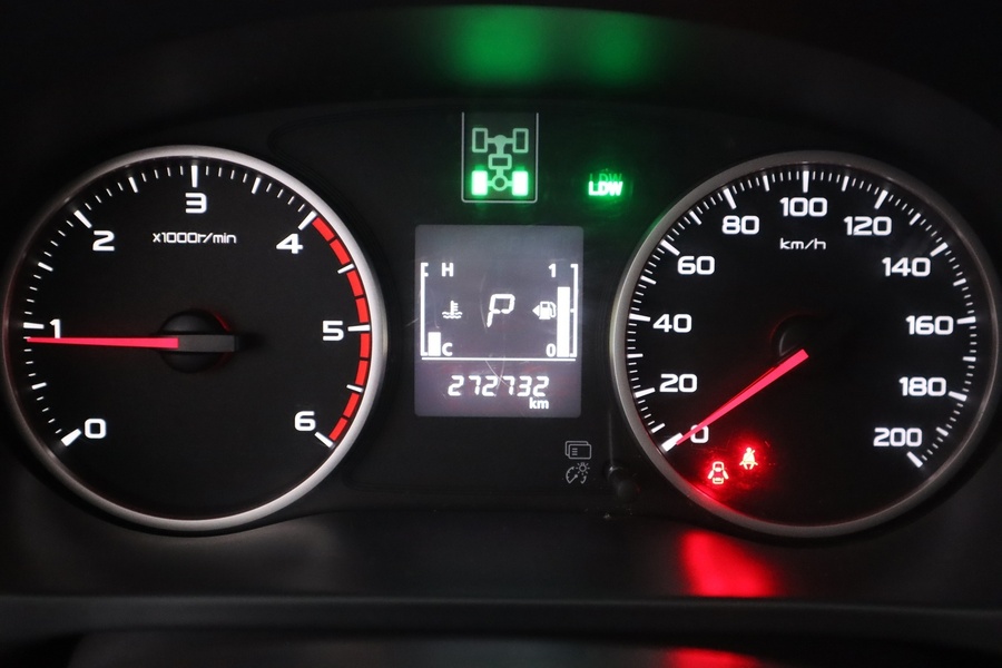 Mitsubishi L200 vaihtoauto